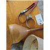 Image 4 : Box of Funnels, oil changing grips, & filter