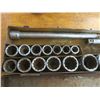 Image 3 : Large Socket wrench set with metal case