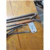 Image 2 : 3 long pry bars + 3 smaller pry bars + crow bar