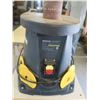 Image 3 : Mastercraft oscillating Spindle sander Model: 55-3510-8 on wooden platform