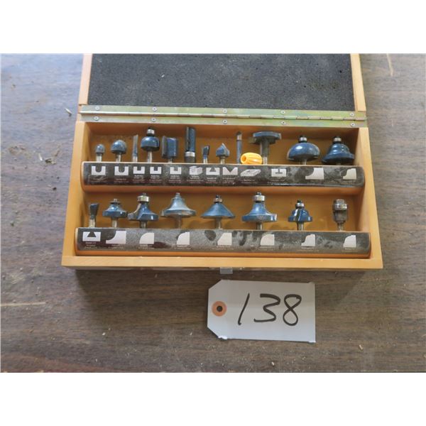 Mastercraft set of router blades with wooden case