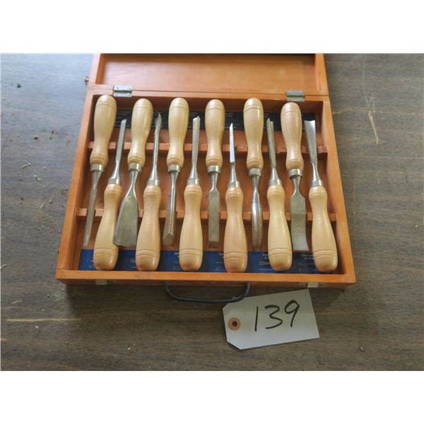 Mastercraft wood working/carving kit