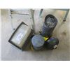 Image 1 : Large yard light & 3 electrical heaters