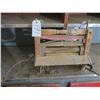 Image 1 : Antique washer machine wringer