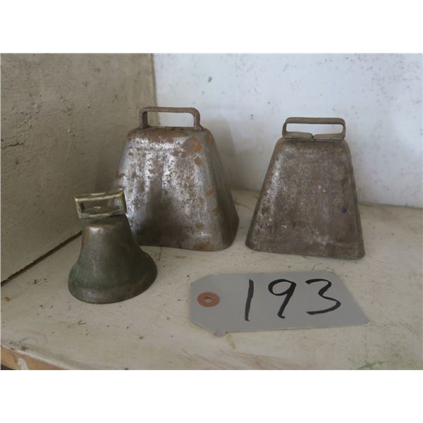 2 Cow bells & 1 cast dinner bell with nice sound