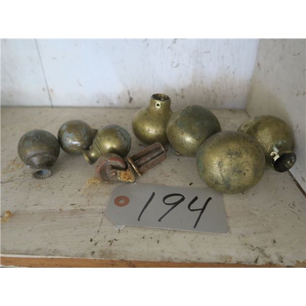 Lot of Antique door knobs – appear to be bronze