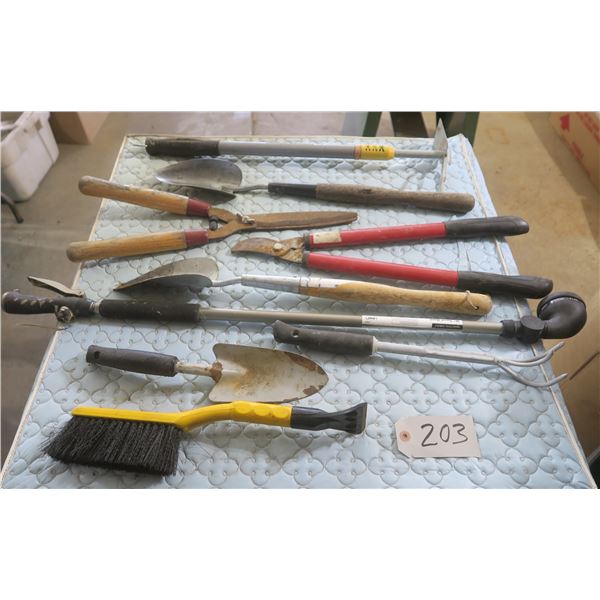 Lot of Assorted Yard/Garden tools