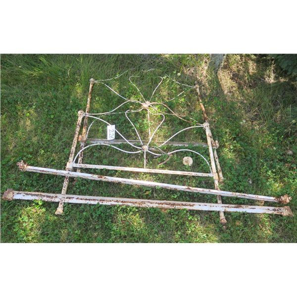 41”x 70.5” Antique metal bed frame