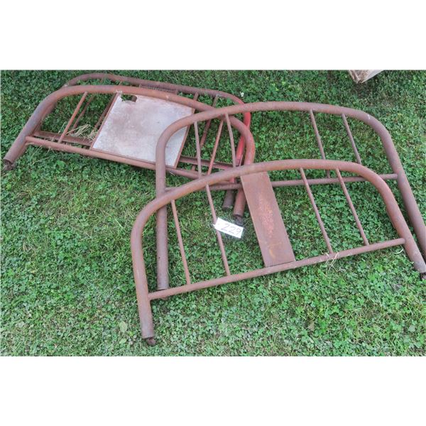 47.5” x 26” antique metal bed frame parts – perfect for yard/garden decor