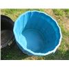 Image 4 : 4 Heavy duty plastic feeding buckets