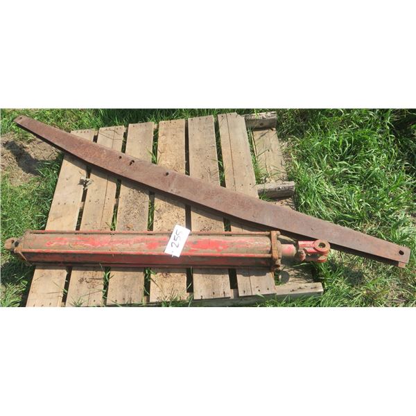 Hydraulic Arm - 50"long  + metal bar - 81"L x 5"W