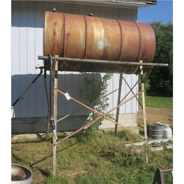 600 Gallon fuel tank with hose & Nozzle