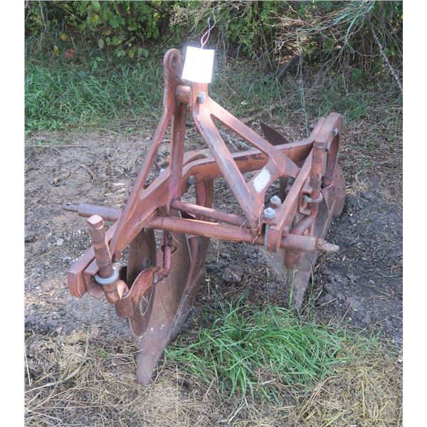 Antique plow and disc harrow - Dearborn farm equipment, Model: 10.1 , Serial: 71088