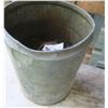 Image 2 : Metal Bucket of horse shoes