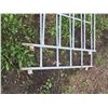 Image 3 : Pair of livestock fence panels 9.75ft x 5ft