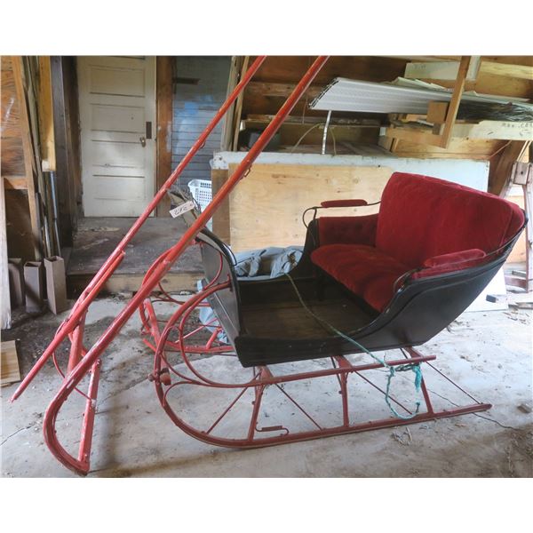 Beautiful single horse Santa Sleigh 6ft x 3ft x 4ft - with 70" tongue