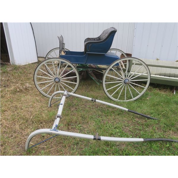 Beautiful single horse buggy 8.25ft x 4.75ft x 5ft with 7ft tongue