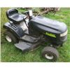Image 3 : Poulan 15.5hp 38"deck - 6 speed lawn tractor - runs