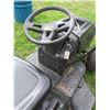 Image 6 : Poulan 15.5hp 38"deck - 6 speed lawn tractor - runs