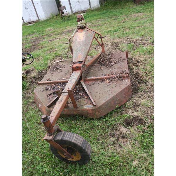 Massey Fergusen Lawn rough cut tractor implement -Model: MF-58