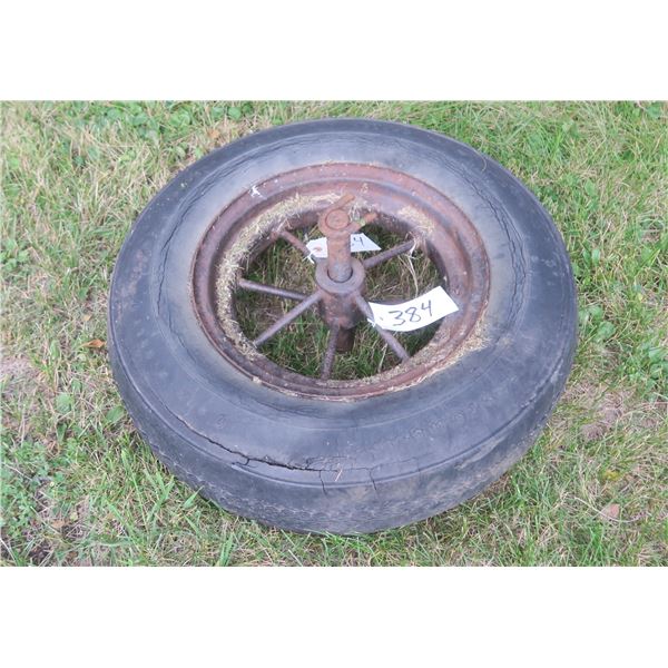 Metal wheel rim with spokes with rubber tires