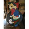 Image 2 : Santa & Elves wooden lawn ornament - 114"H