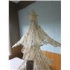 Image 2 : 6ft tall Lighted Christmas Tree