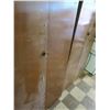 Image 2 : 2 Bifold Closet Door - Each Panel: 15"x76.5"