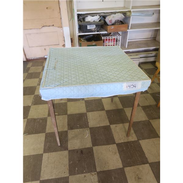 Wooden Collapsible Table - 30"x30"x27"