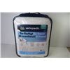 Image 4 : Serta Sertapedic Double/Queen Size Duvet (NIB)