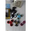 Image 2 : Leather Steering Wheel Cover, Fidget Toys, 500 Volts Pocket Tester