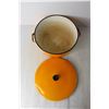 Image 3 : (2) Vintage Pots and Enamel Tea Pot