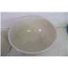 Image 4 : (2) Large Kitchen Bowls