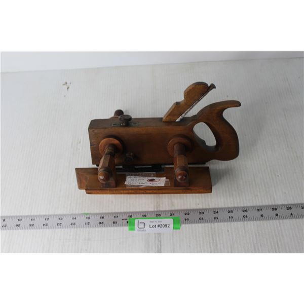 Antique A. Howland Co Moulding Plane