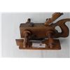 Image 3 : Antique A. Howland Co Moulding Plane