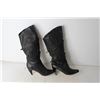 Image 4 : Women's Black Leather Boots - Size 6 1/2
