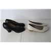 Image 4 : (2) Pairs of Women's Shoes - Size 7 and 7 1/2