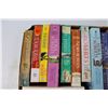 Image 2 : (18) Nora Roberts Books