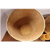 Image 2 : *(2) Wicker Baskets, Orange Floral Lampshade, Garbage Can