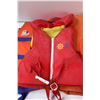 Image 2 : (4) Life Vests