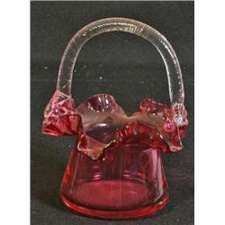 Cranberry Basket Applied Hdl