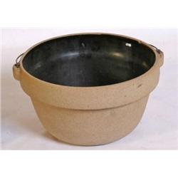 Stoneware Bowl w/Wire handle