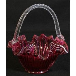 Cranberry Basket Applied Hdl