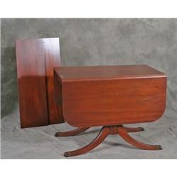 Mahogany Drop Leaf Table w/ 2 Leafs