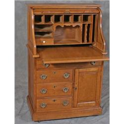 Super Oak 'S' Roll Top Desk 32' wide and 50' Tall