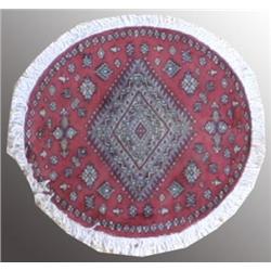 Persian Rug 2' small round