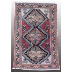 Hand Made Persian Rug 2'4'x4'1'