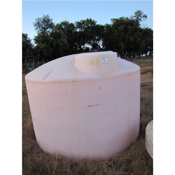 Poly tank 1250 imperial gallons