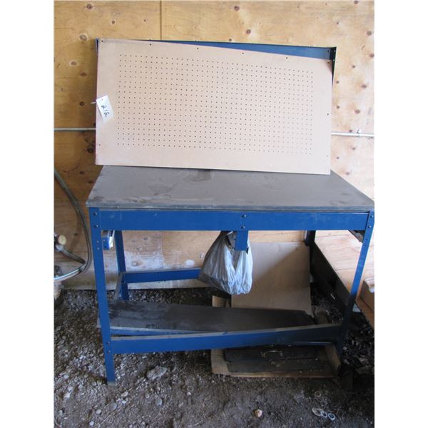 Mastercraft shop bench needs Assembly