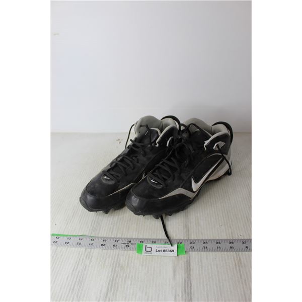 Pair of Men's Nike Land Shark Cleats  - Size 12